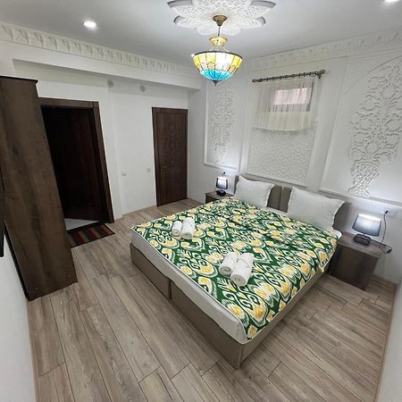 Everland Guest House Buchara Exterior foto