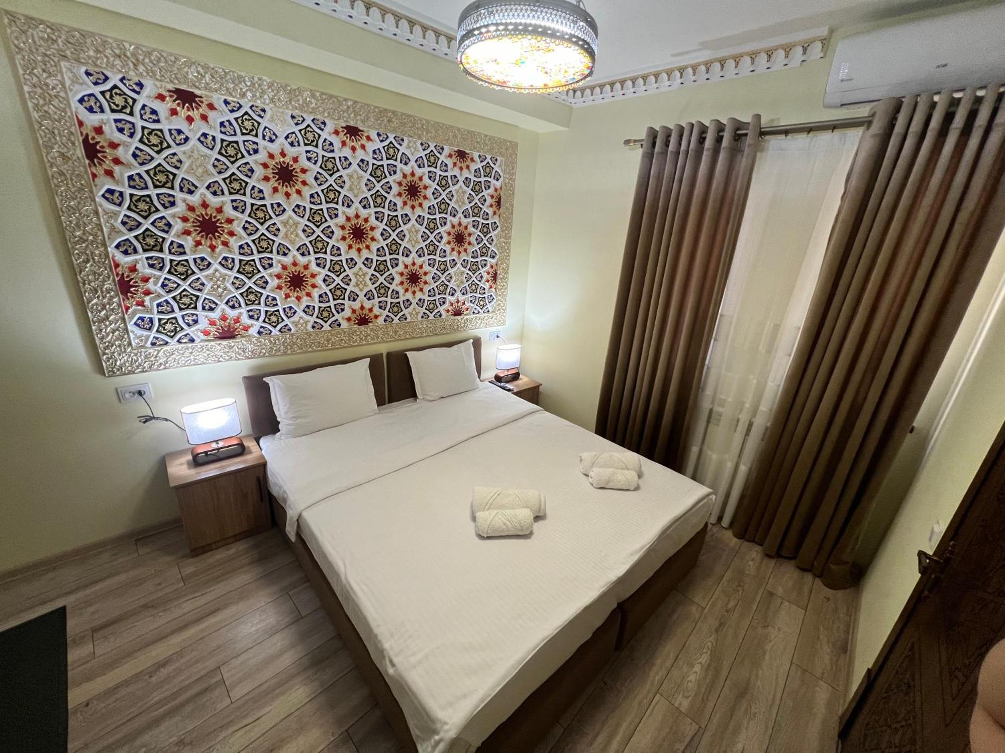 Everland Guest House Buchara Exterior foto
